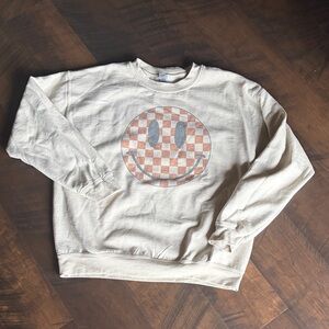 Gildan Cream Checkered Smiley Sweatshirt